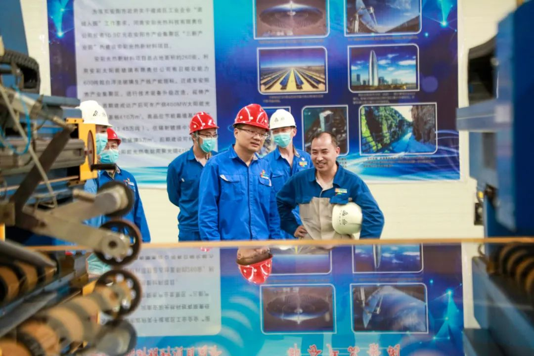 翠籠蒲艾香，慰問送安康——安彩高科總經(jīng)理端午節(jié)慰問一線職工