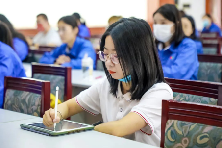 小小寫(xiě)作課，生發(fā)大能量